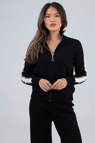 The Black Stravelle Set