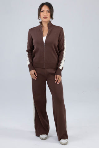 The Brown Stravelle Set