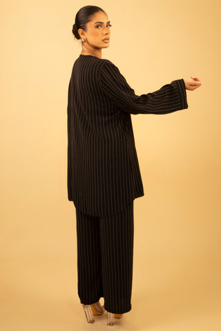 The Black Amarose Set