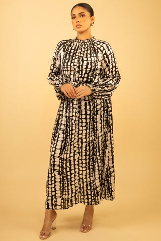 The Black Seraphlora Dress