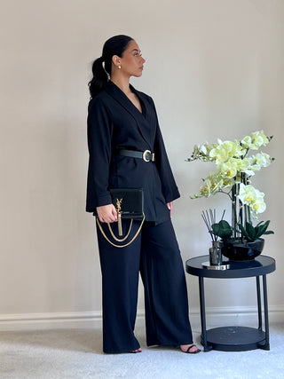 The Black Linen Set